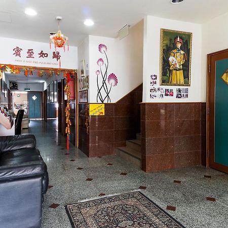 Reddoorz Near Aljunied Mrt Hotel Singapur Exterior foto